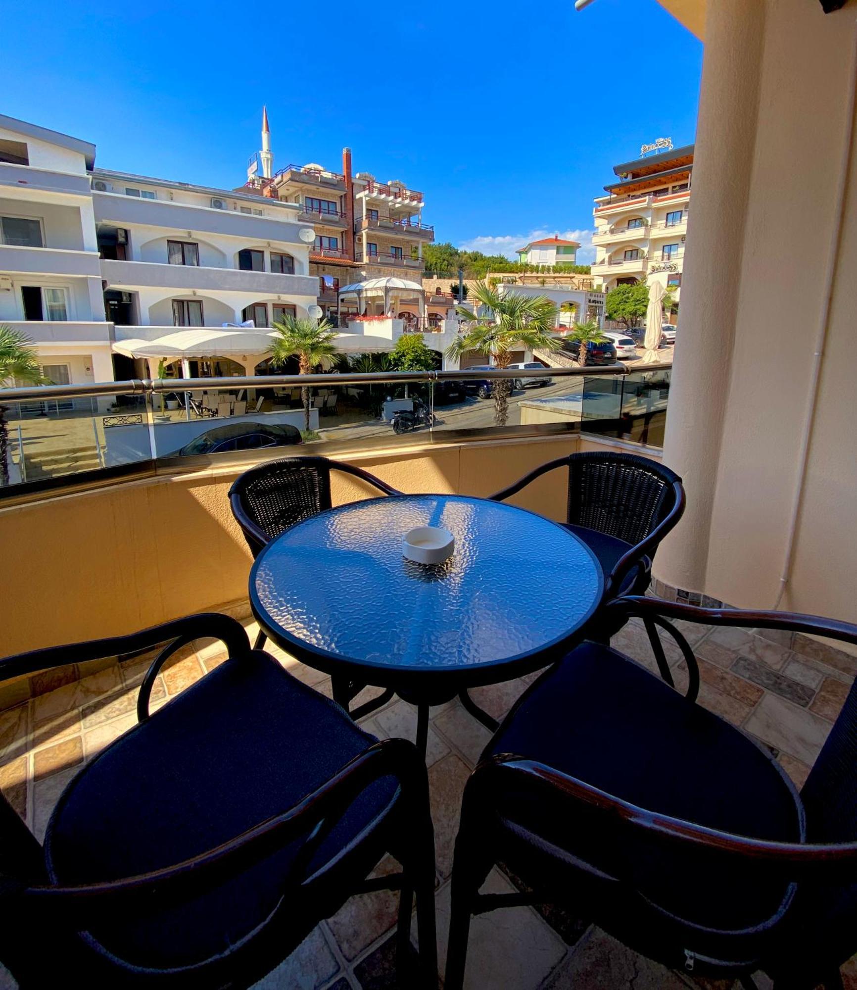 Hotel Kleopatra Ulcinj Quarto foto