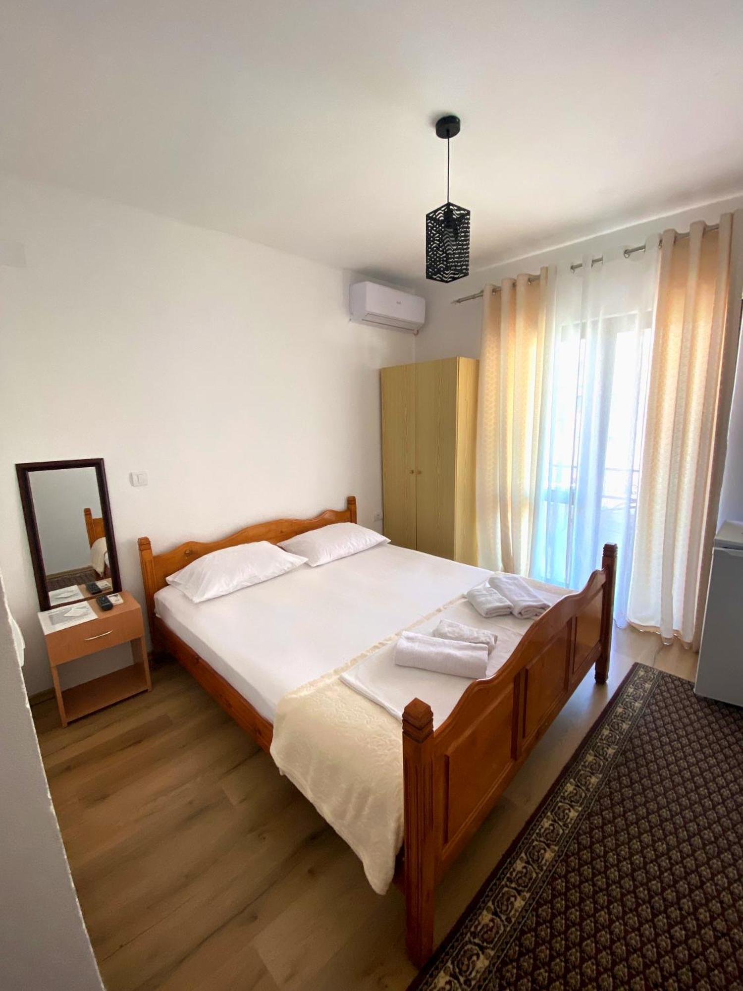 Hotel Kleopatra Ulcinj Quarto foto